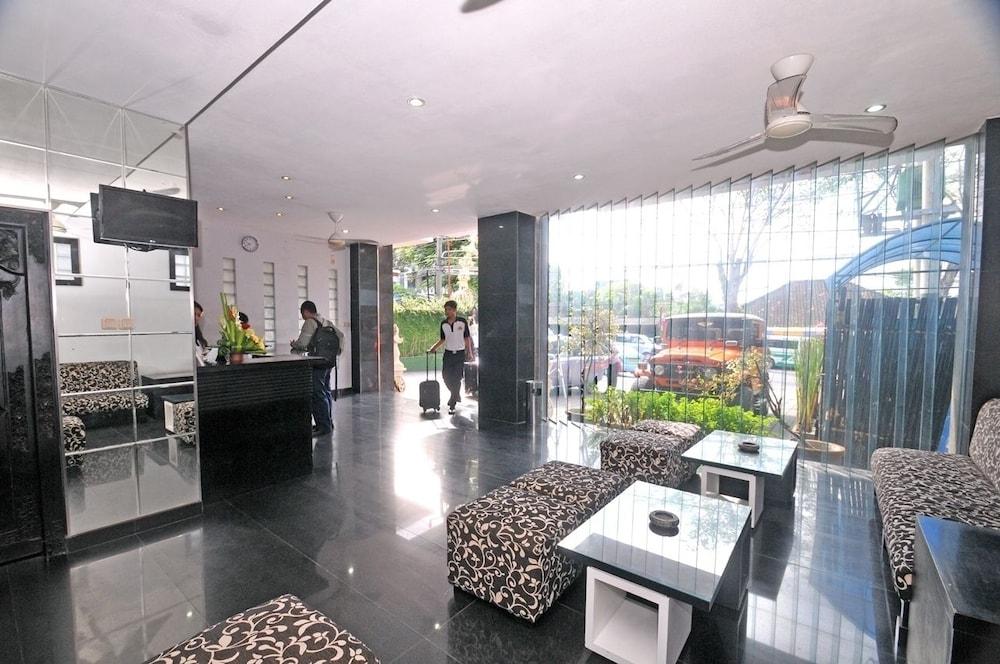 Arya Hotel & Spa クタ エクステリア 写真